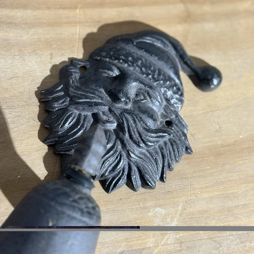 Vintage Cast Iron Dinner Bell Santa Wall Hanging Indoor/Outdoor Porch Ringer